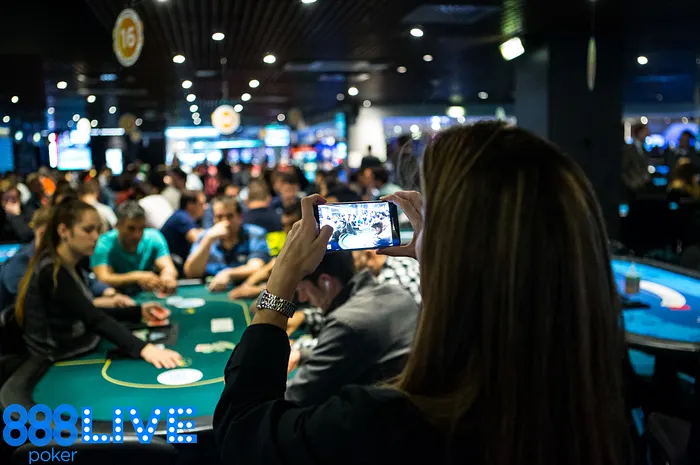 Qualify to the 888poker LIVE Barcelona for Just $0.01 0001