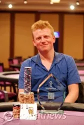 Mr Vos, triumphant in the Rebuy event