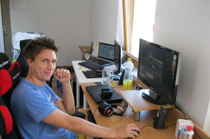 Martin “phasE89“ Balaz