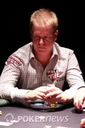Lindgren (during High Rollers Challenge): chippin' up early