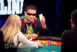 WSOP 2011 : 22 ans après, Johnny Chan bat Phil Hellmuth 102