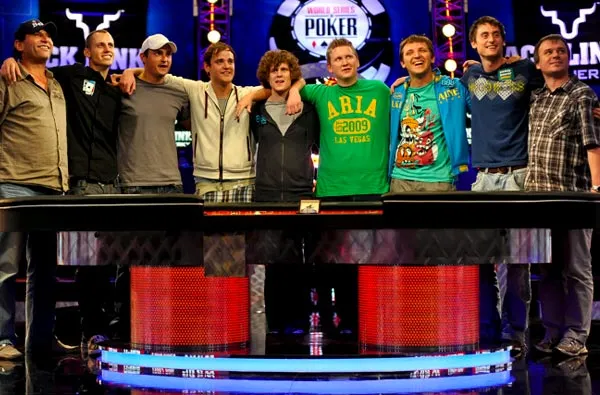 Main Event WSOP 2011 : qui sont les November Nine ? 113