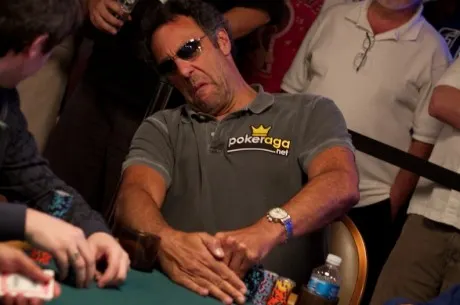 Math et poker : Passer face à une sur-relance préflop ?