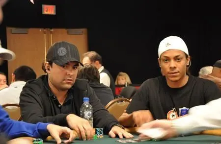 Luís Tokas Barbosa lidera Main Event do Estoril 2011 0001