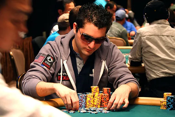 Main Event WSOP 2012 - Jour 2C : Michael Hack laisse Gaëlle Baumann en tête 101