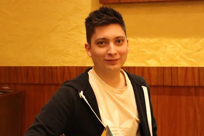 Andrew Ostapchenko won the Parx 1100 without a deal.