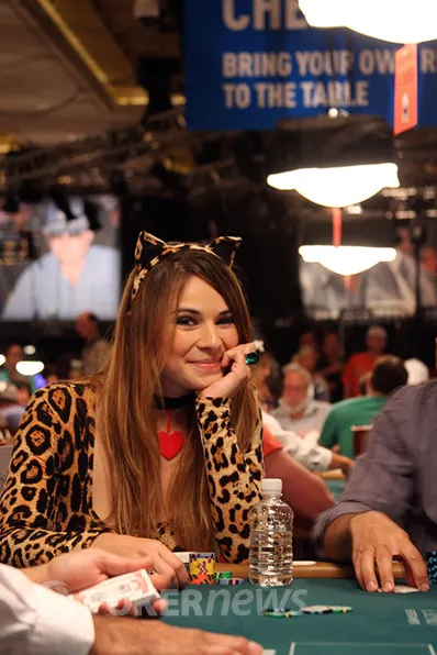 WSOP 2012 - Main Event : Tatjana "Catwoman" Pasalic 106