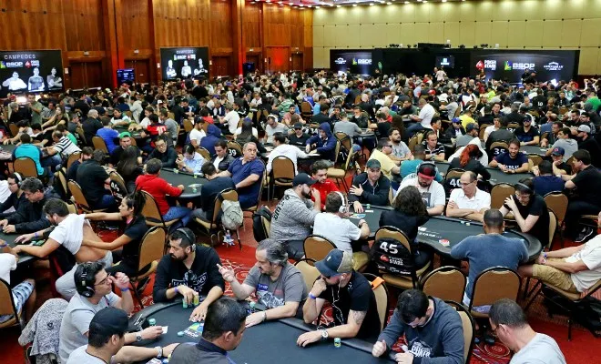 Victão no Dia 2 Main Event BSOP São Paulo; Lusos Eliminados em Marrocos 101