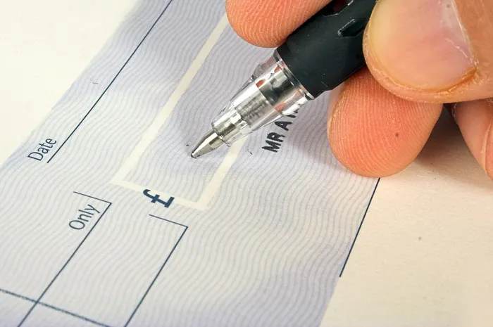 everest poker sit out club vip rake