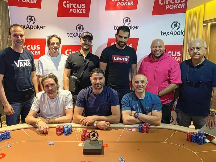 Table finale TexaPoker Deepstacks 300