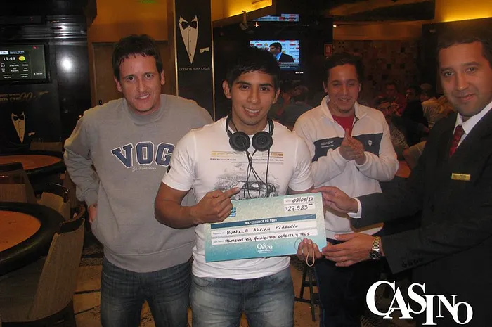 Adrían Huarachi se queda con el Madero Experience 0001