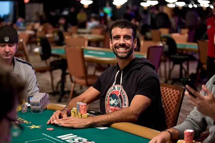 Ronnie Bardah dans Survivor 0001