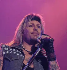 Vince Neil to Host Third Annual 'Off the Strip' Poker Tournament 0001