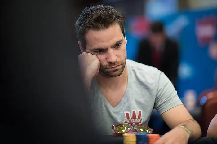 WSOP Crazy 888$ : Guignol crucifie Jesus et valide son ticket pour le Jour 3, Dimitar Danchev et Loni Harwood in à 12 left 0001