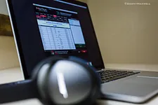Tell Me a Story: One Way Not to Bluff Online