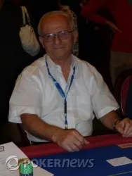 E' presente anche il mitico Gianni Giaroni che di recente ha raggiunto il tavolo finale del Partouche Poker Tour