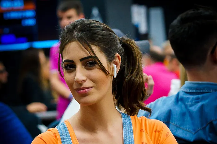 888poker Ambassador Vivian Saliba