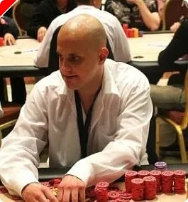 EPT Prague 2008, Day 2: Lacay et Bevand bien placés, Nygard Chipleader 0001