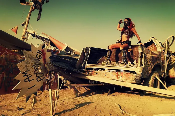 Off the Felt: Poker Takes On Burning Man 0001