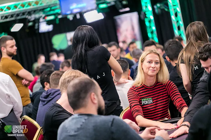 Daiva Byrne on Exploring Australia and Encouraging Ladies Poker 0001