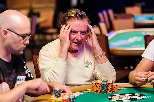 WSOP : il n'y a plus de Français dans le Main Event ; Pierre Neuville chipleader à 69 left ! 0001
