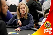 Camila Kons é vice-campeã do Sunday Million do SCOOP