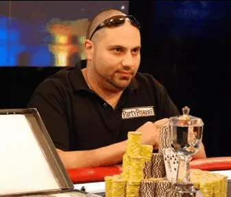 Dory Zayner Wins Inaugural PokerNews Cup Main Event 0001