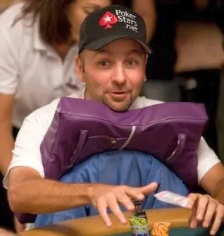 2008 WSOP Event #28, $5,000 Pot-Limit Omaha w/ Rebuys, Day 1: Sebag Leads 0001