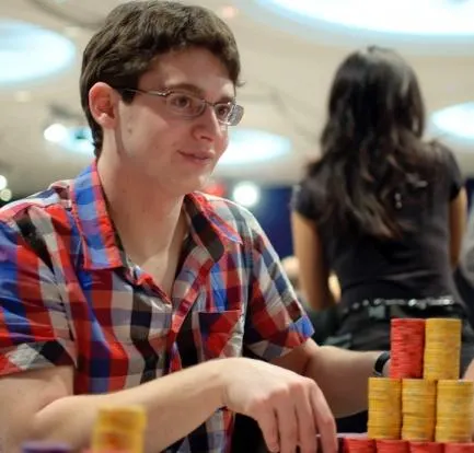 David Vamplew réalise le doublé EPT - UKIPT 0001