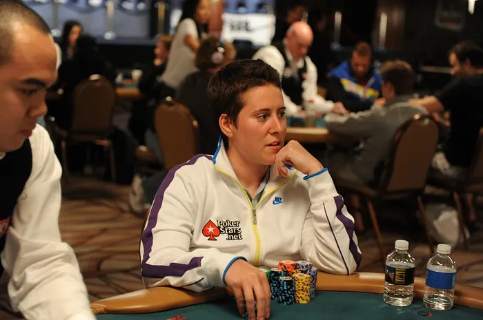 WSOP Evento #35 - Selbst, Lindgren e Deeb Topo do Dia 1 0001