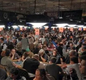 2008 WSOP Event #17, $1,500 No-Limit Hold'em Shootout Day 1: Final Ten Set 0001