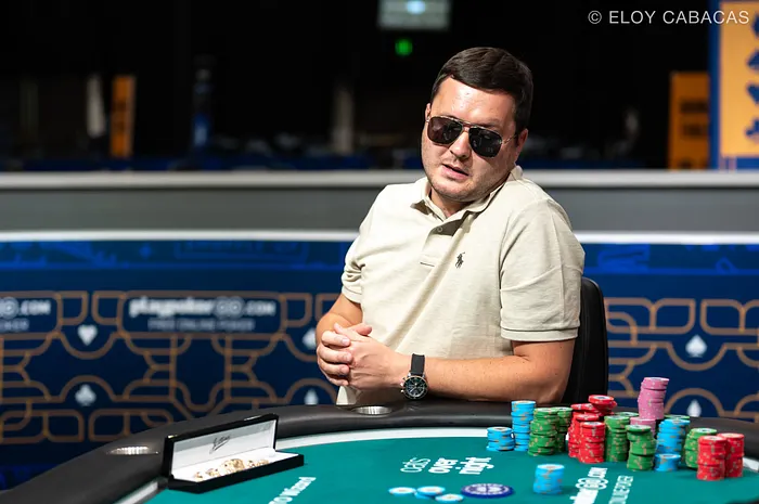 WSOP Bracelet Winner Flops Quads in Five-Bet Pot Against Pocket Kings