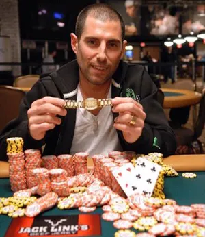 WSOP 2009: As Primeiras Braceletes Já Foram Entregues 102