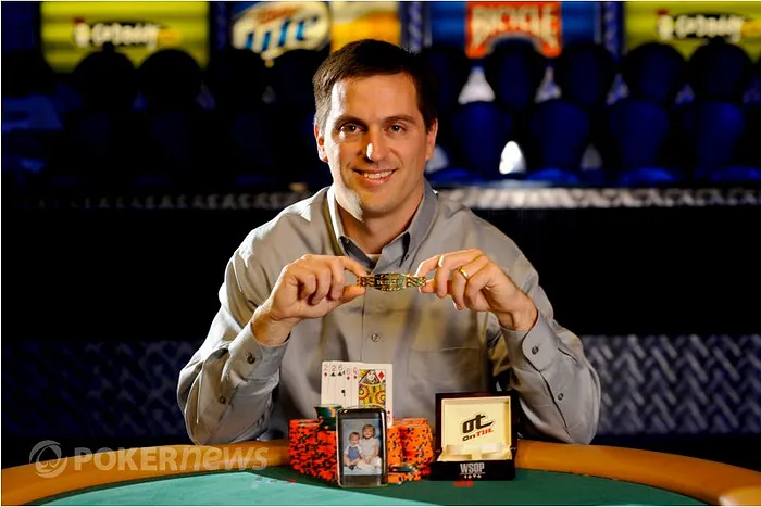 WSOP 2011 (Jour 18)  : Shaun Deeb chipleader du 2.500$ 10-Game Mix 103