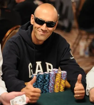 WSOP 2009: Paulo 'Kinas' Nunes no Dia 3 Evento #54 - Em directo 0001