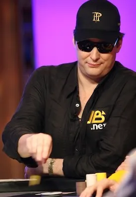 Boletim Semanal PartyPoker: o Retorno da XL Card Rush, Jesse May e a Diferença entre... 103