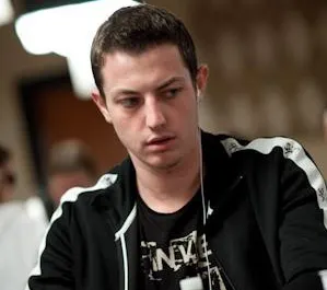 Tom Dwan Dominou Mega Sessão na Full Tilt Poker 0001