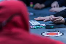 Reportage Cadet Digital Poker