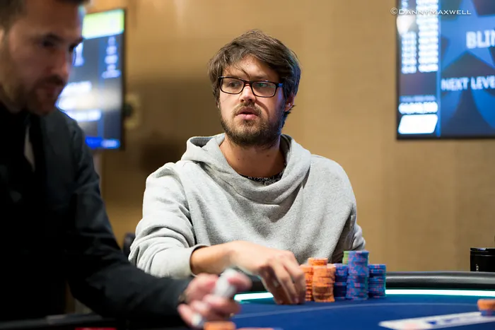 Alex “komarolo22” Komaromi