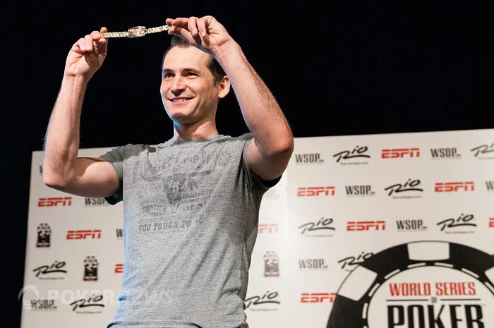 WSOP Week in Photos: Bloch Wins First Bracelet, So Does Force 113