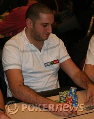 EPT Prague - Day1B - Antony Lellouche lanterne rouge 0001