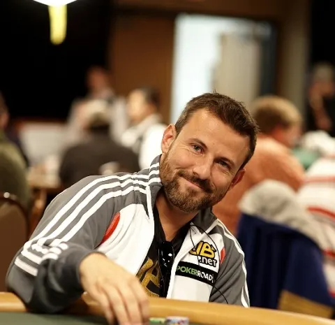 2010 World Series of Poker: On the Rail with Joe Sebok 0001