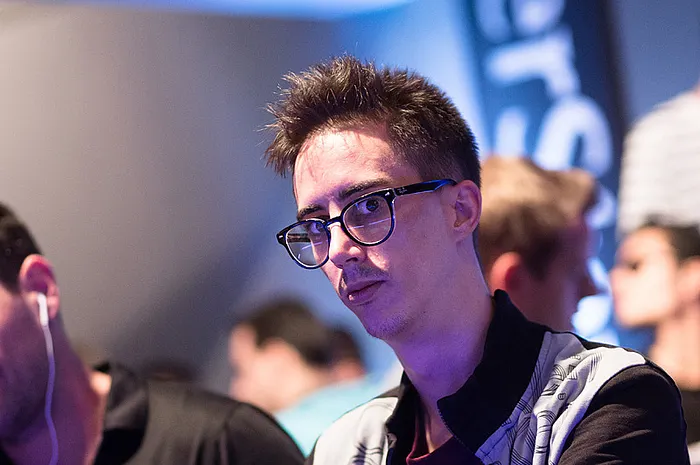 Bernabeu consigue el liderato general de un Main Event de récord en la historia del EPT 0001