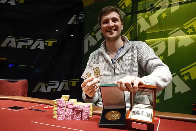 Stephen Hollinshead: 6-Max Championship winner