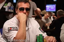 Jour 2A du Main Event des World Series of Poker (WSOP 2010) : Phil Ivey, Doyle Brunson, Antoine Saout et Ludovic Lacay éliminés.