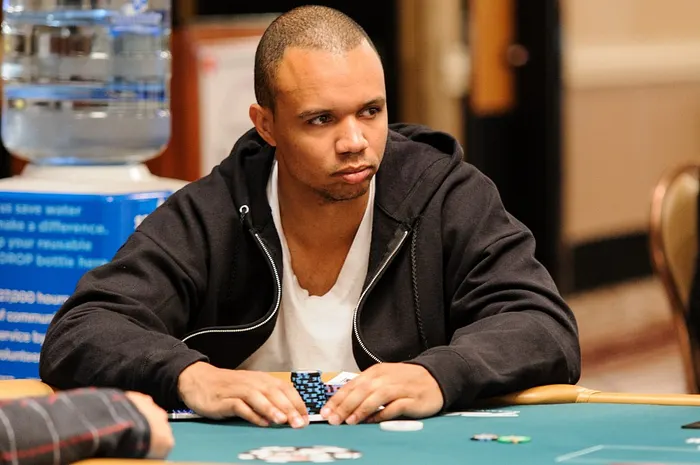 All Mucked Up: 2012 World Series of Poker Day 19 Live Blog 107