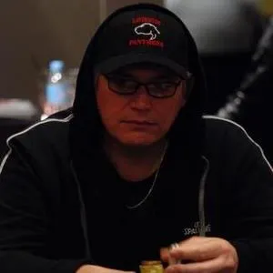 Terminado Dia 2 Main Event PokerNews Cup 09. Temos Final Table! 0001