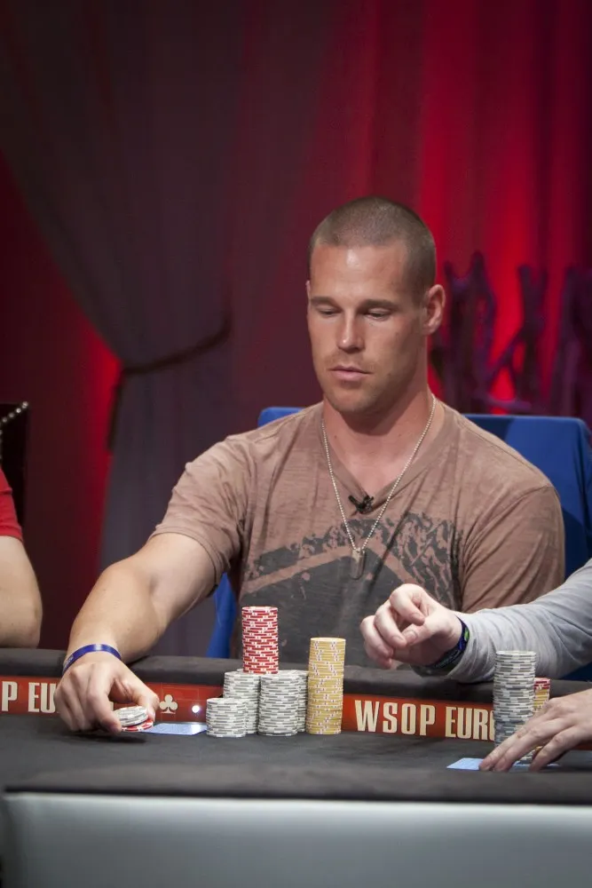 All Mucked Up: 2012 World Series of Poker Day 7 Live Blog 102