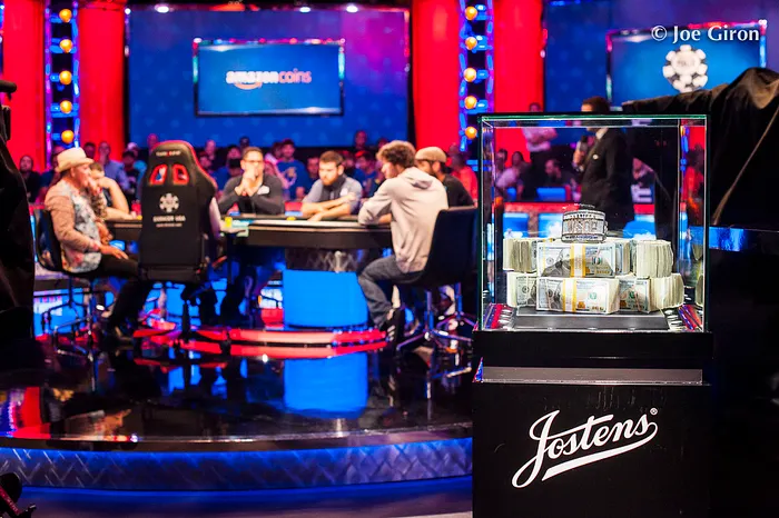 Bracelet & TV Final Table Set