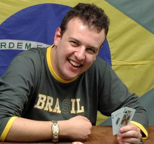 Alexandre Gomes ganha bracelete da WSOP